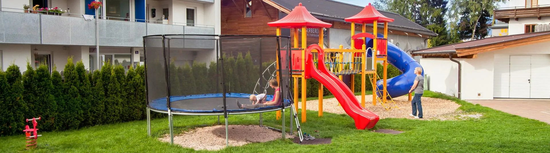 Unser Kinderspielbereich ist TÜF zertifiziert!