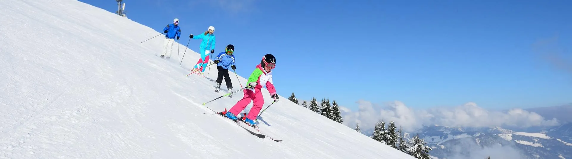 Skifahren Familie St. Johann