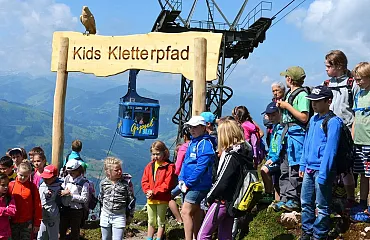 Kindergrupper beim neuen Kids Kletterpfad