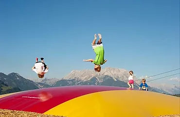 Trampolinspringen - Timoks Alm